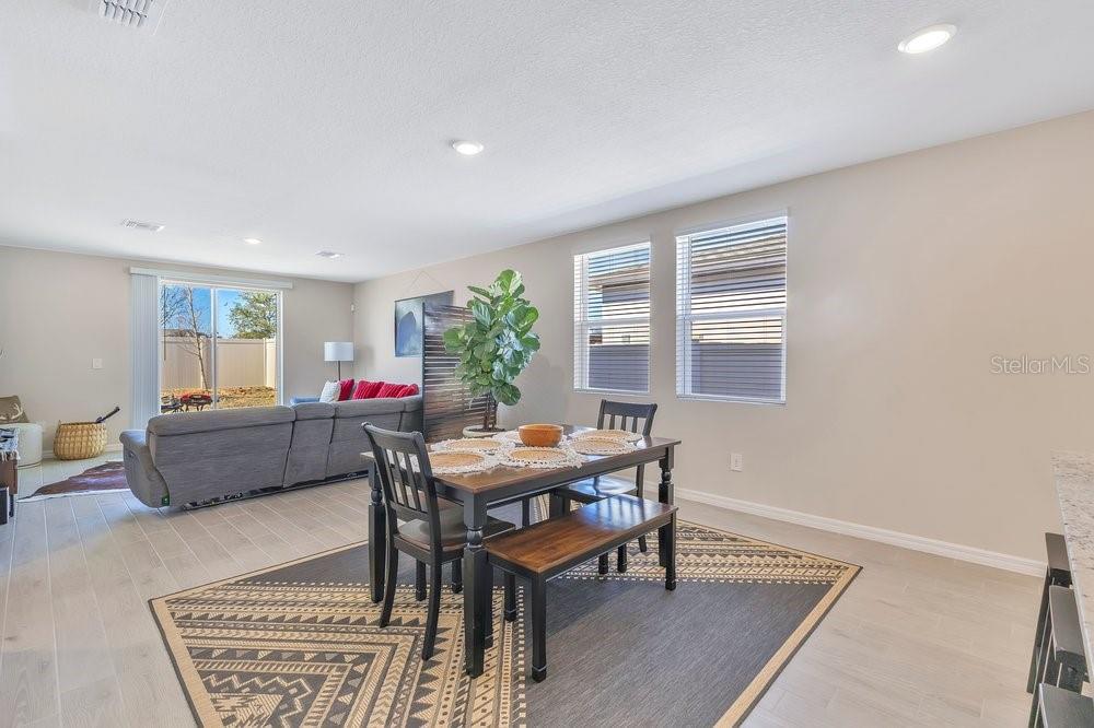 PARK EAST - Residential