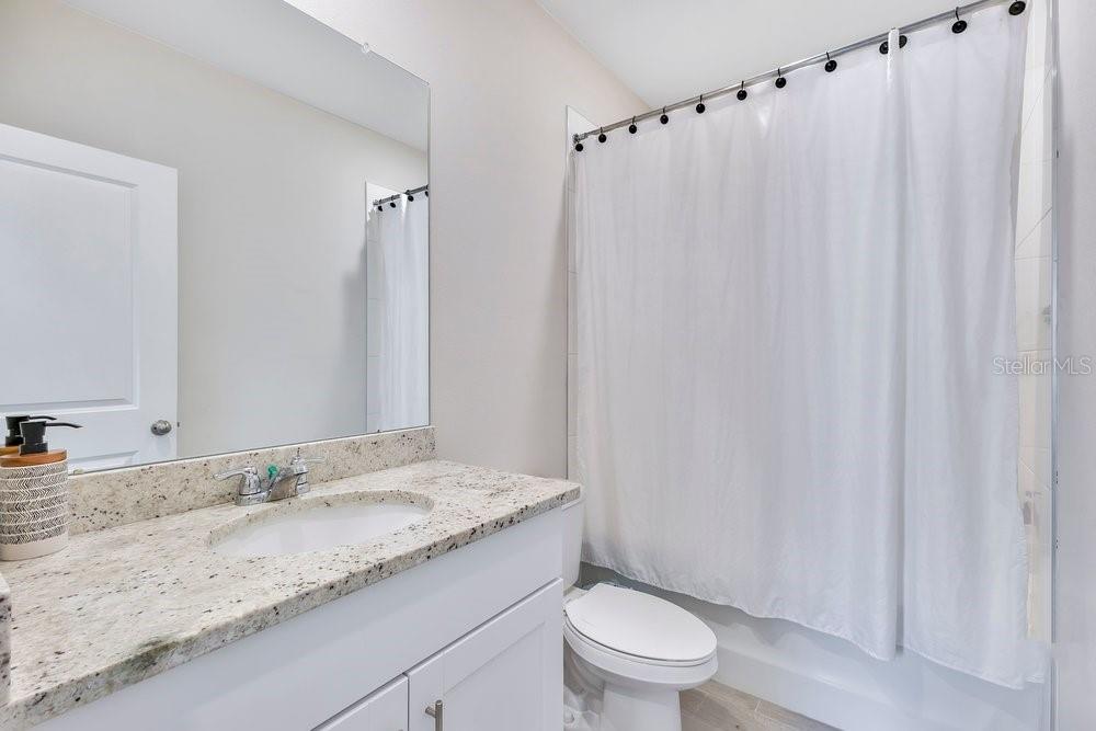 PARK EAST - Residential