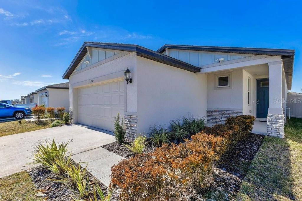 Photo of 3719 Radiant Mountain Drive, Plant City, FL 33565 (MLS # TB8478883)