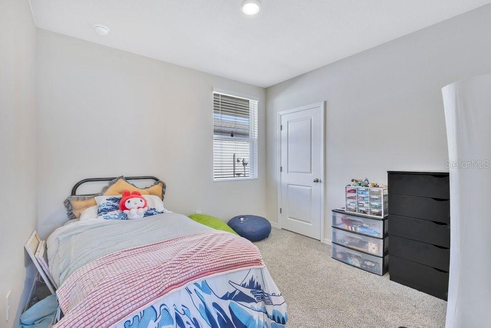 PARK EAST - Residential