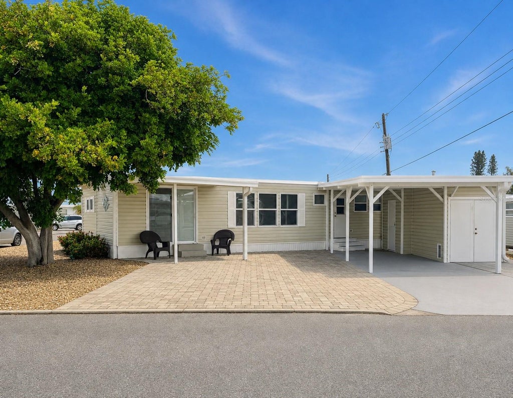 Photo of 2203 Minnesota Avenue, Bradenton, FL 34207 (MLS # A4703110)