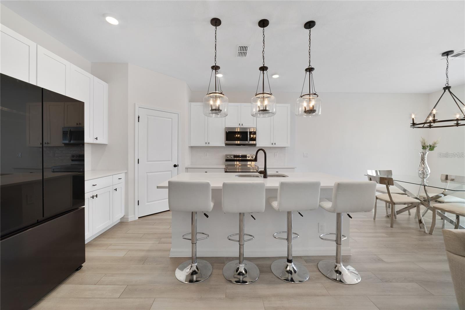 HAMPTON OAKS - Residential