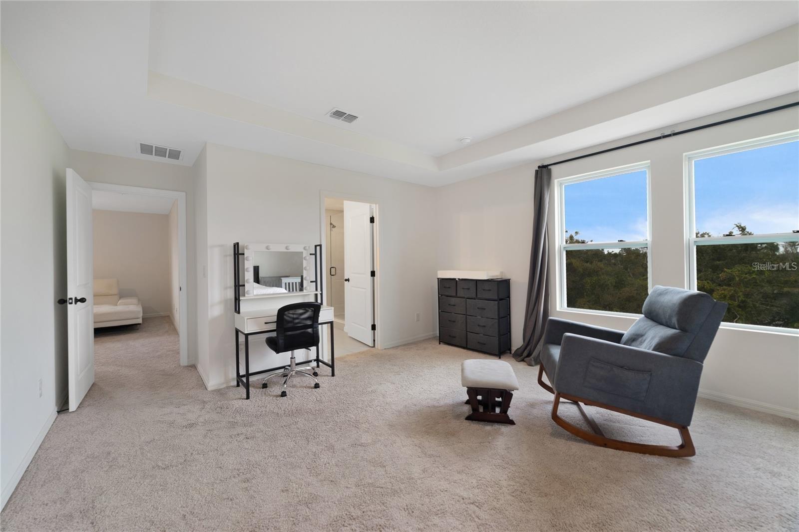 HAMPTON OAKS - Residential