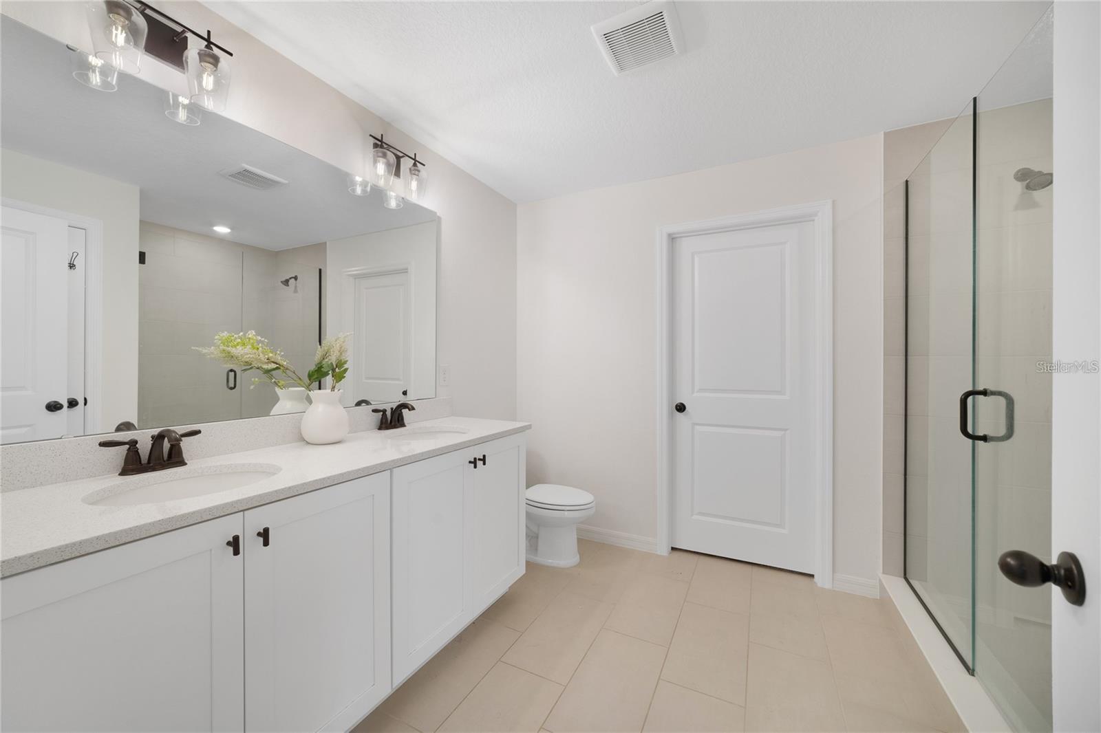 HAMPTON OAKS - Residential