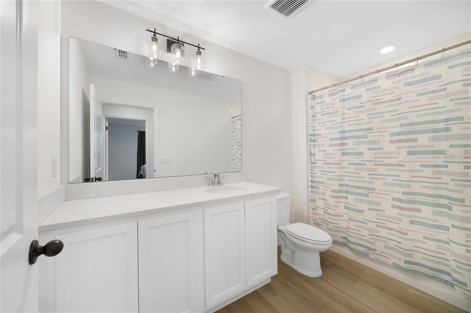 HAMPTON OAKS - Residential