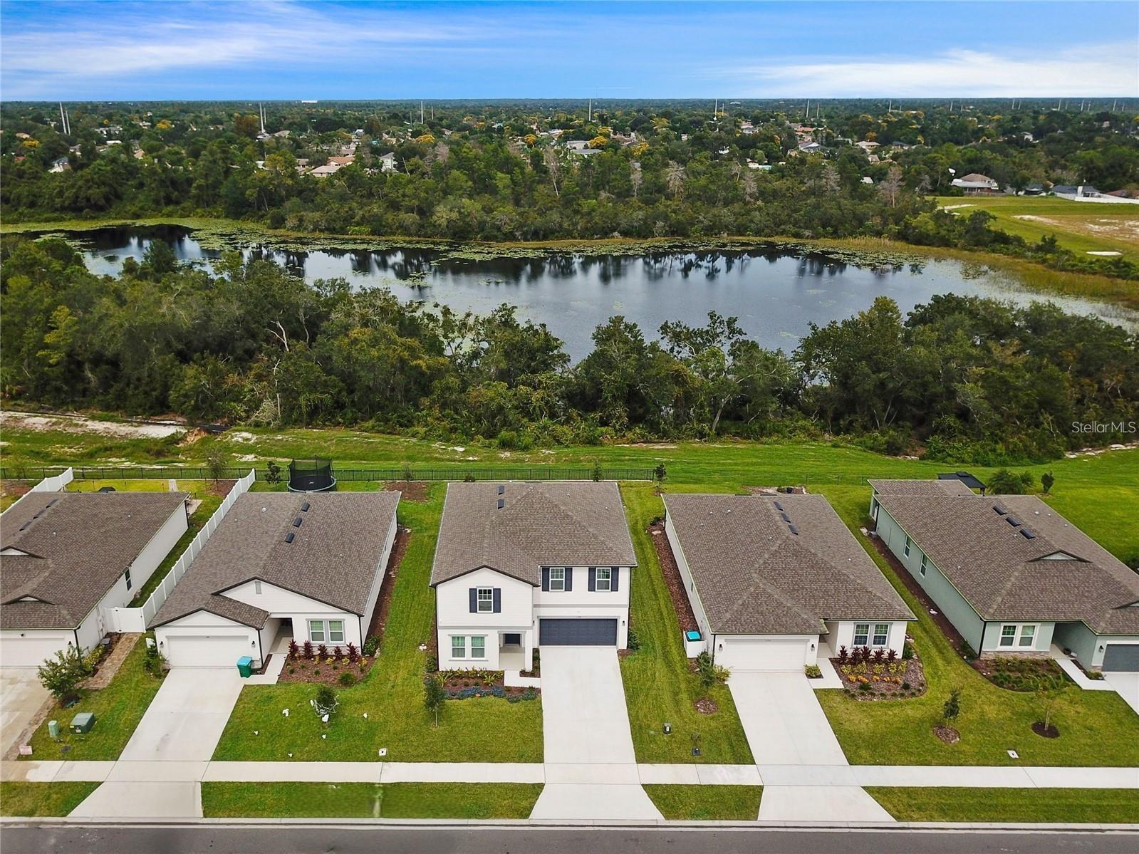 HAMPTON OAKS - Residential