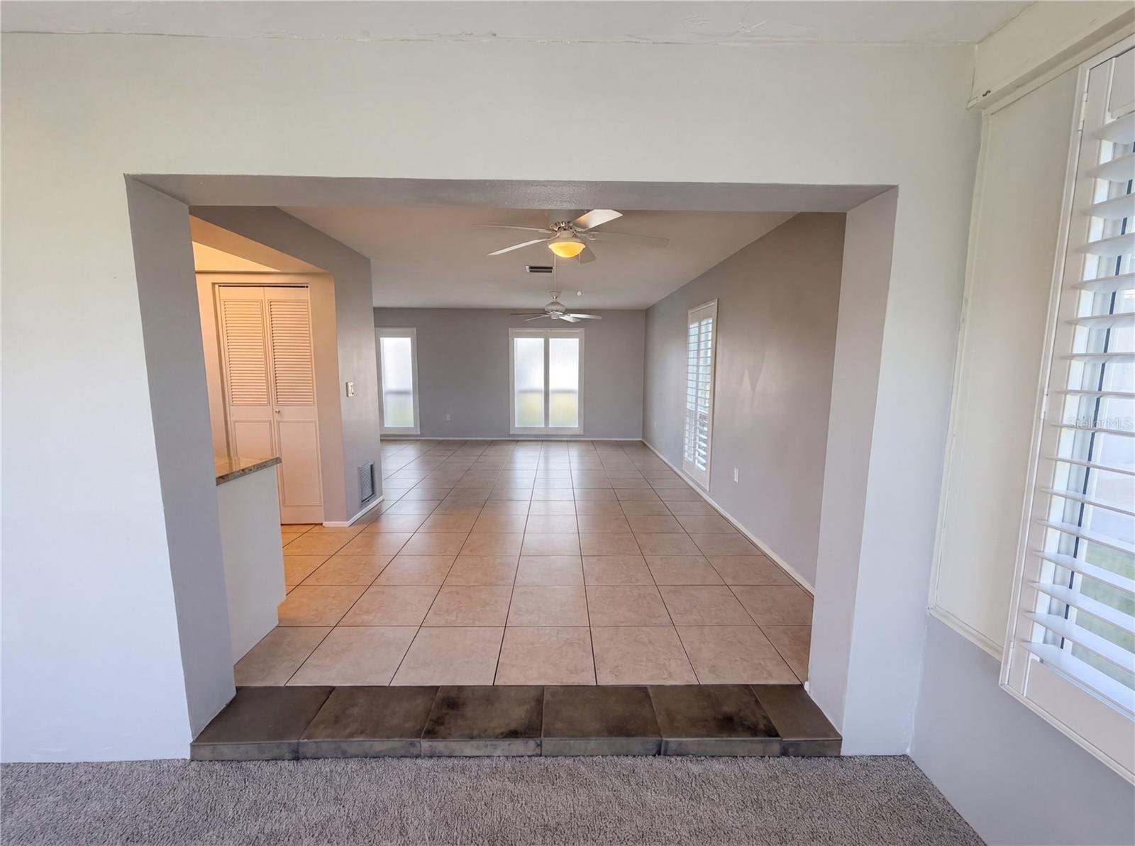 LAKES UNIT I THE - Residential