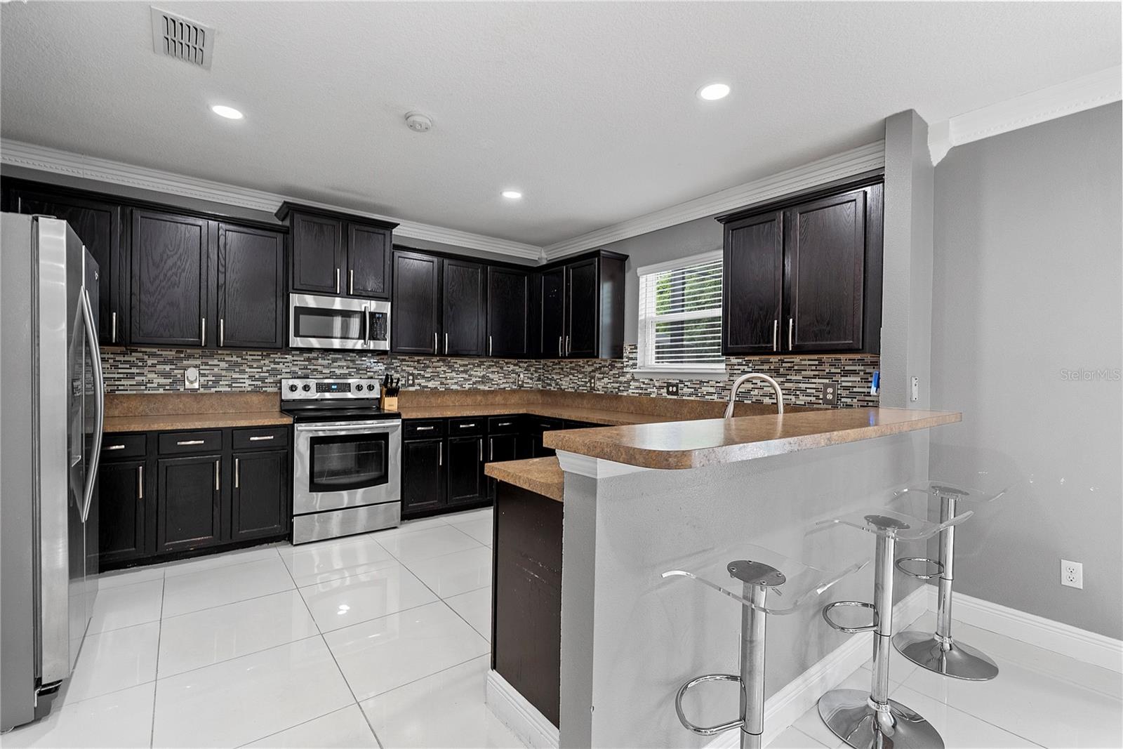 LIVE OAK ESTATES - Residential