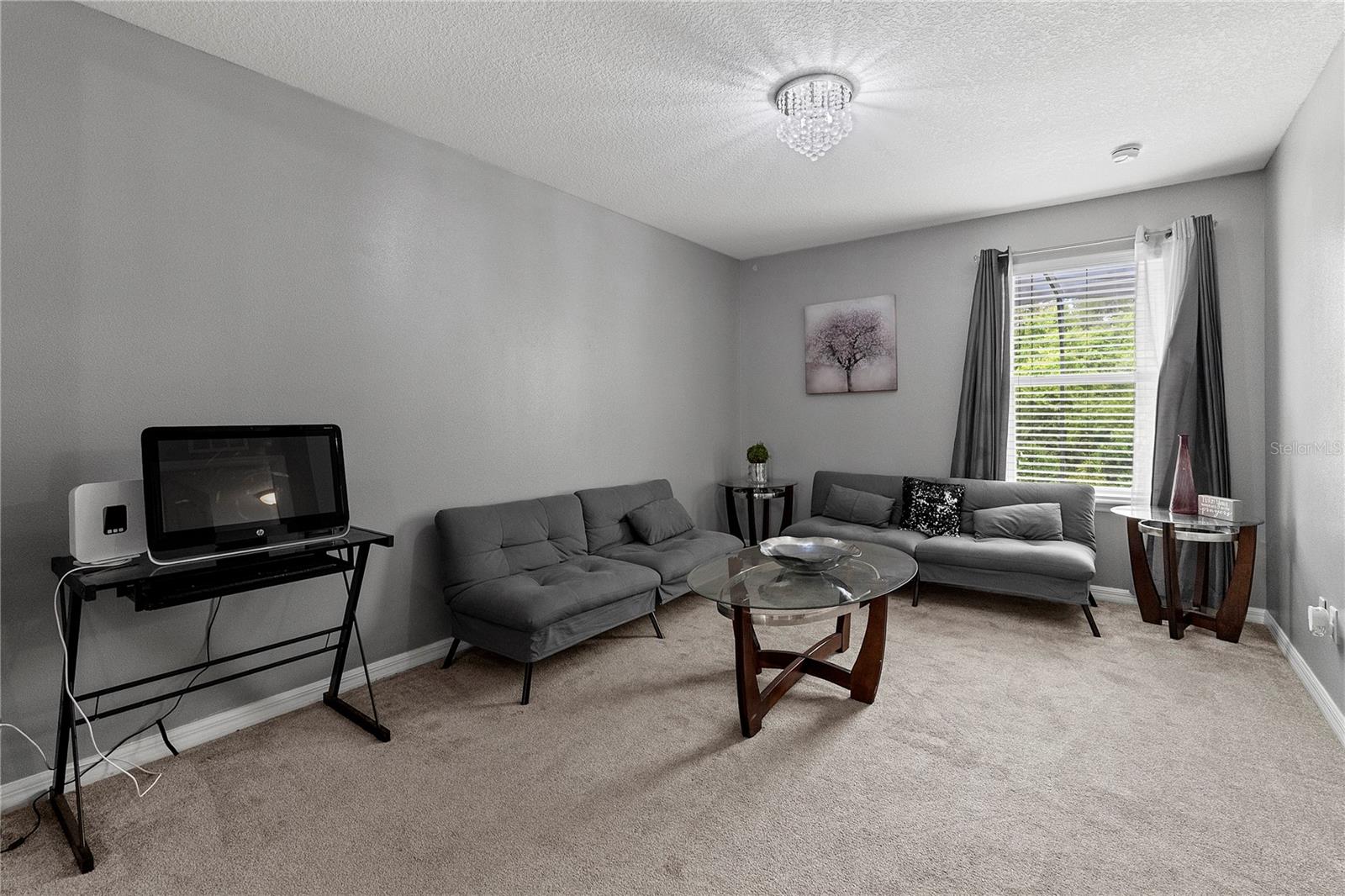 LIVE OAK ESTATES - Residential