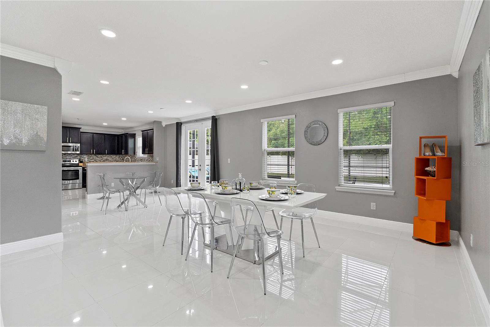 LIVE OAK ESTATES - Residential