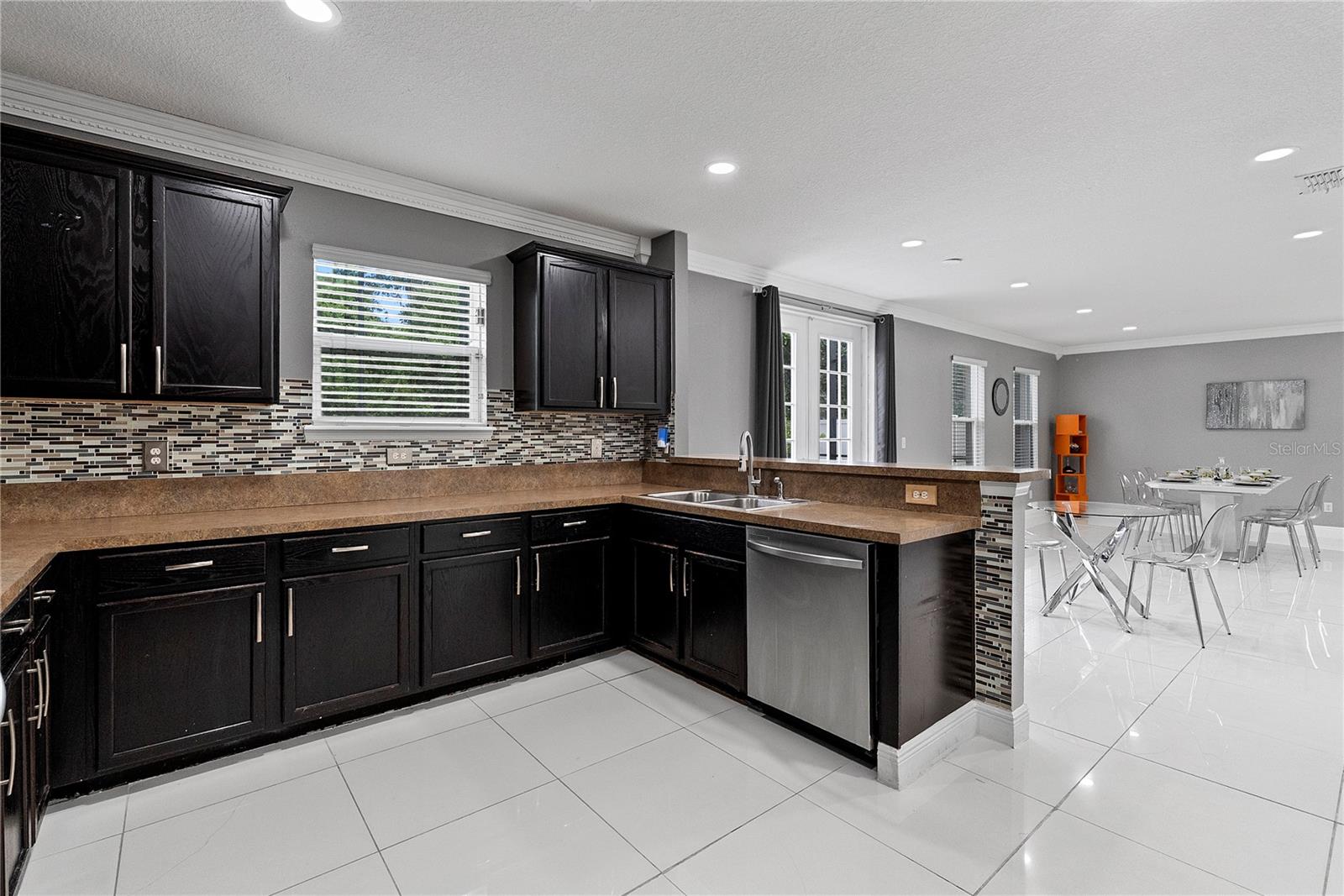 LIVE OAK ESTATES - Residential