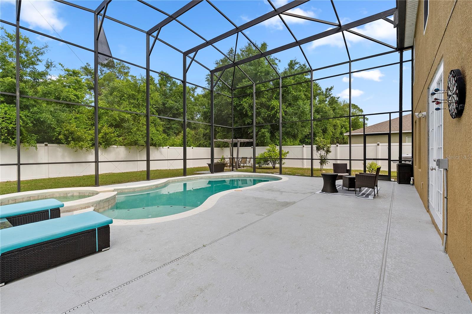 LIVE OAK ESTATES - Residential