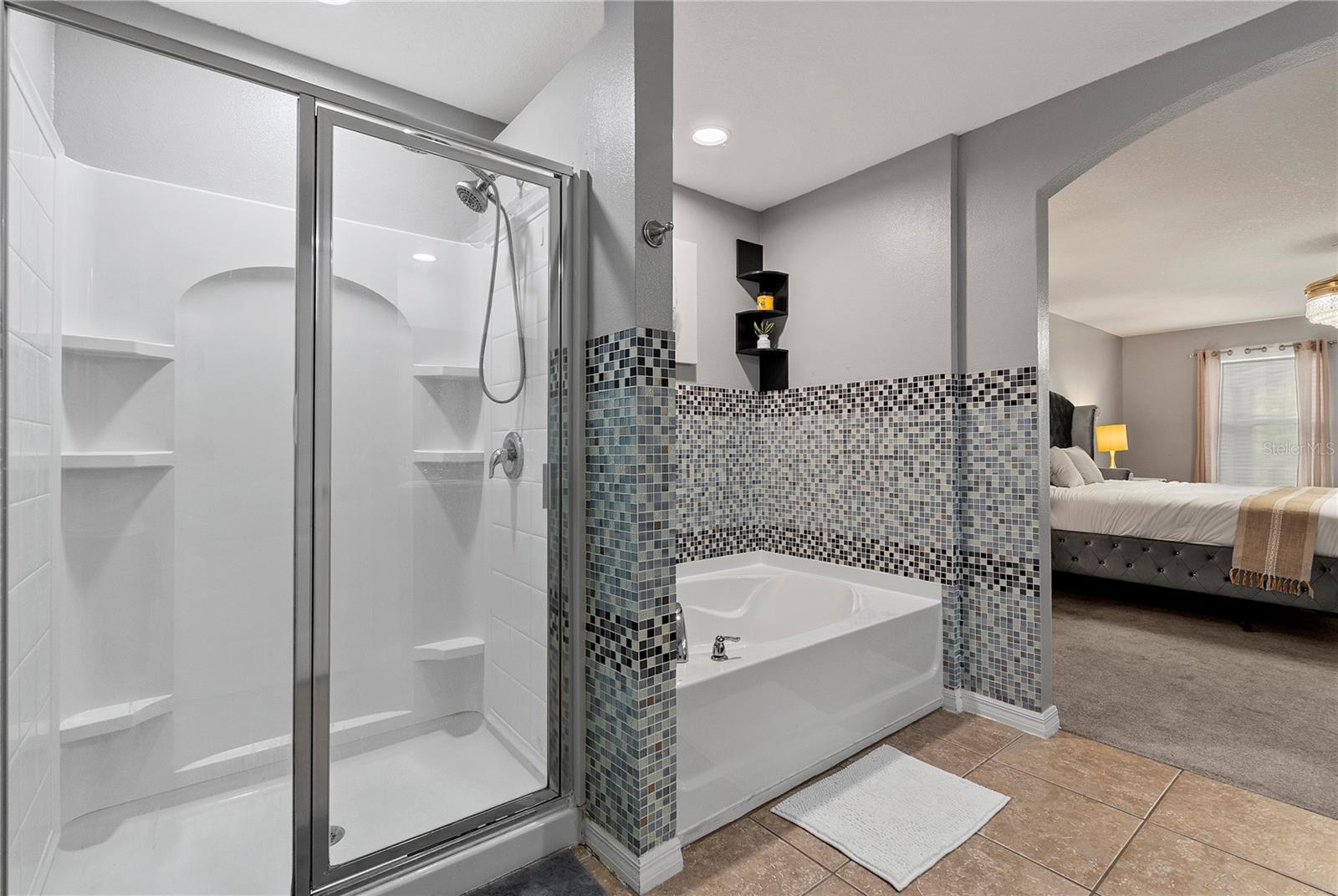 LIVE OAK ESTATES - Residential