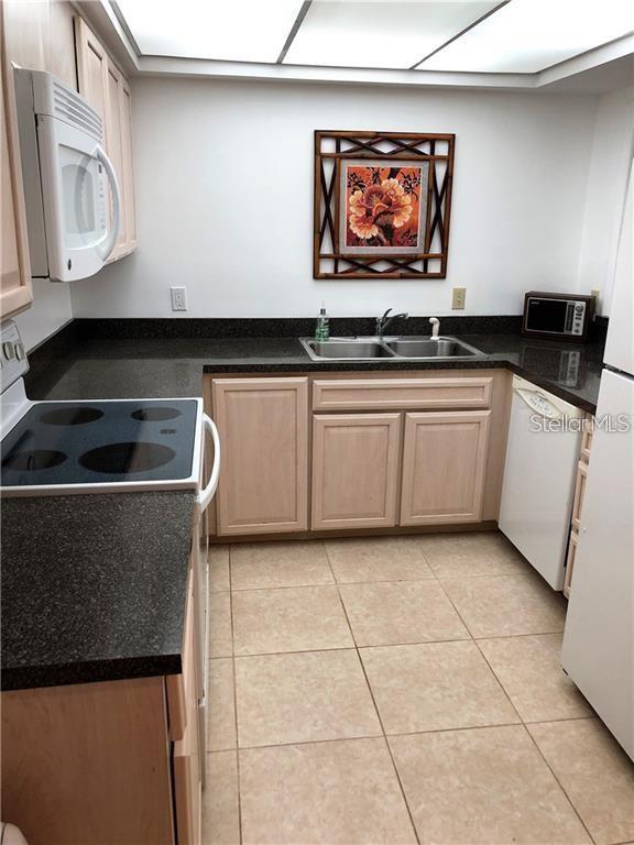SAND KEY CONDO-SOUTH BEACH 1460 - Residential Lease