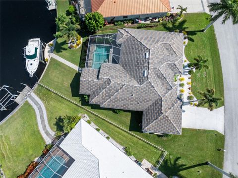 A home in PUNTA GORDA