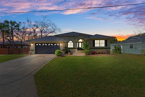 A home in CRYSTAL RIVER