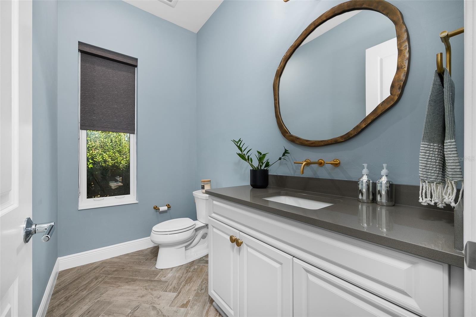 OAKMONT - Residential