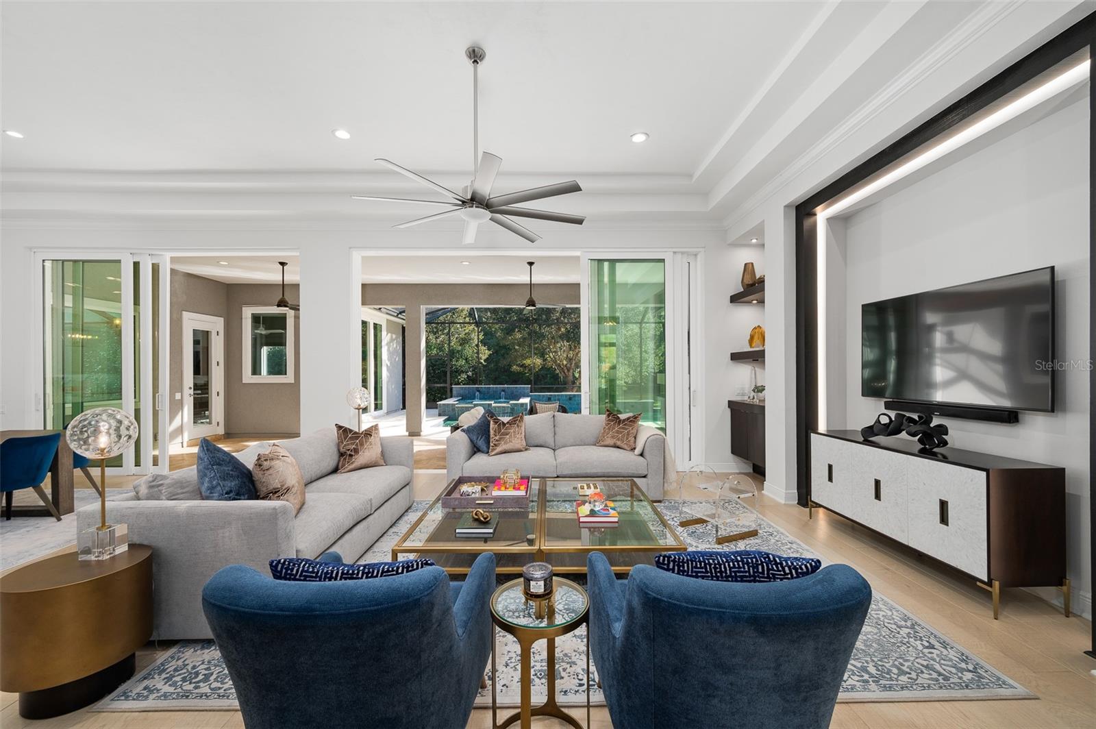 OAKMONT - Residential