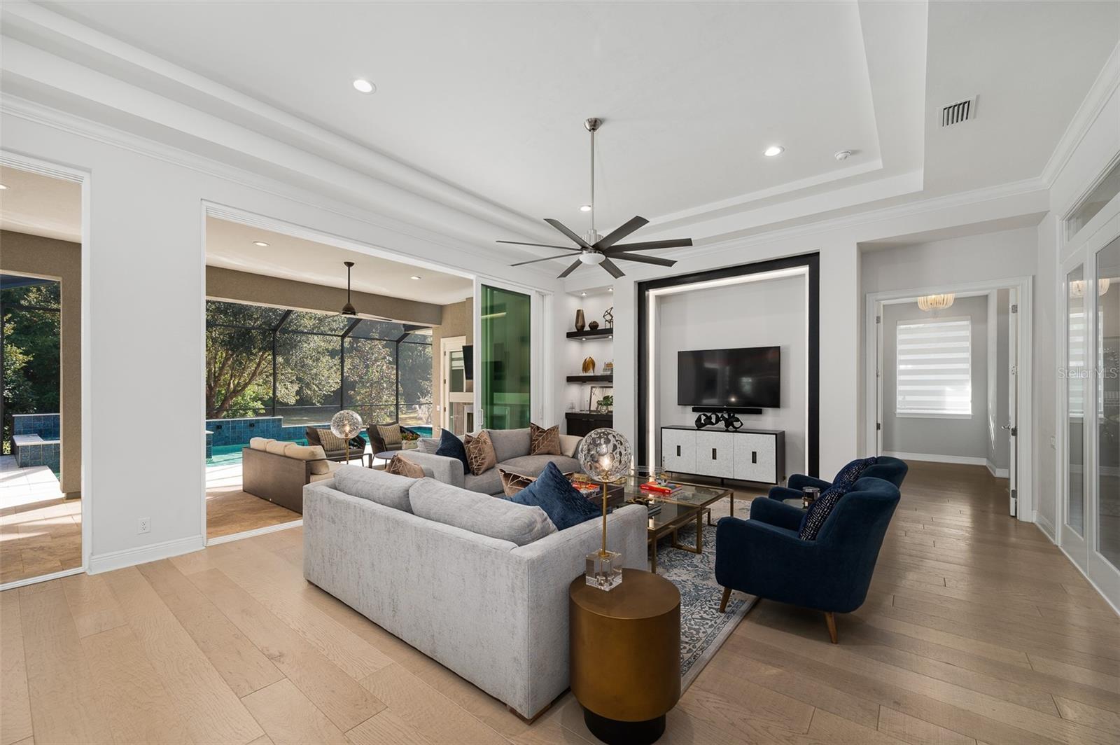 OAKMONT - Residential