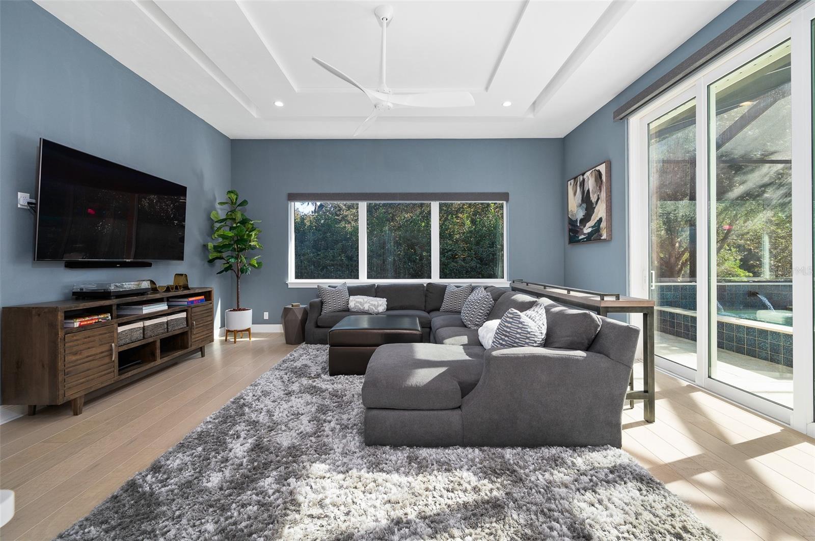 OAKMONT - Residential