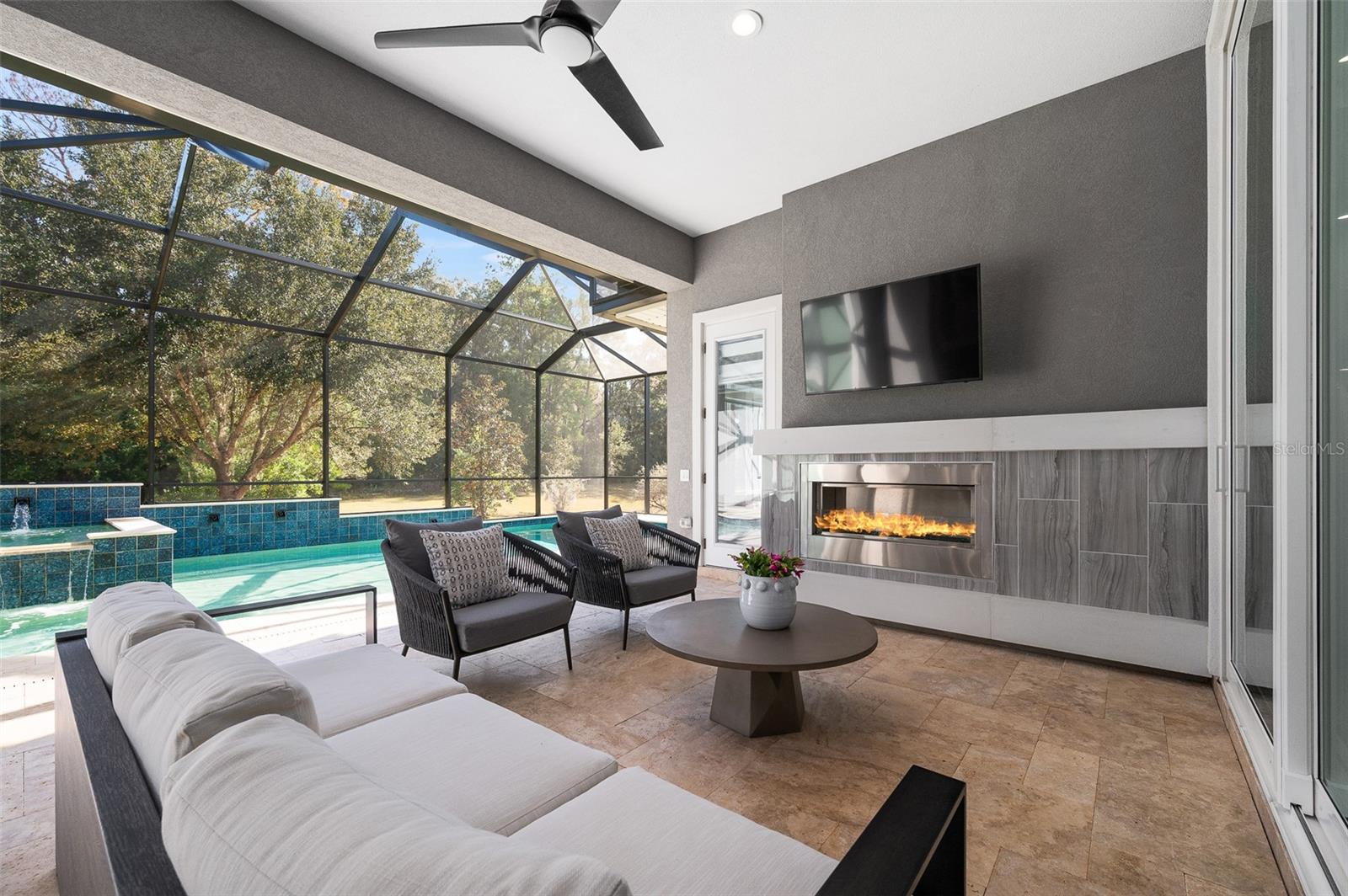 OAKMONT - Residential