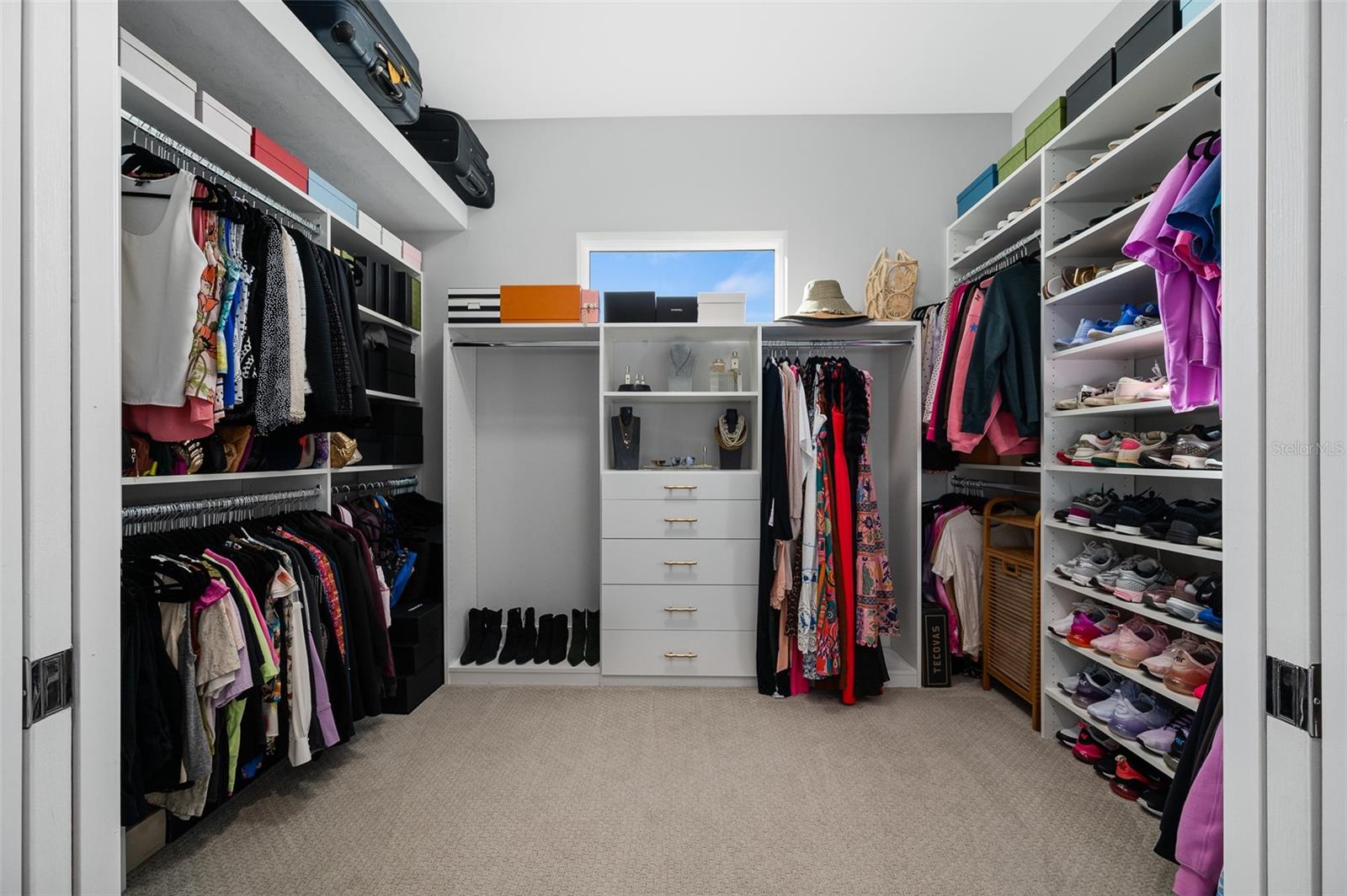 OAKMONT - Residential