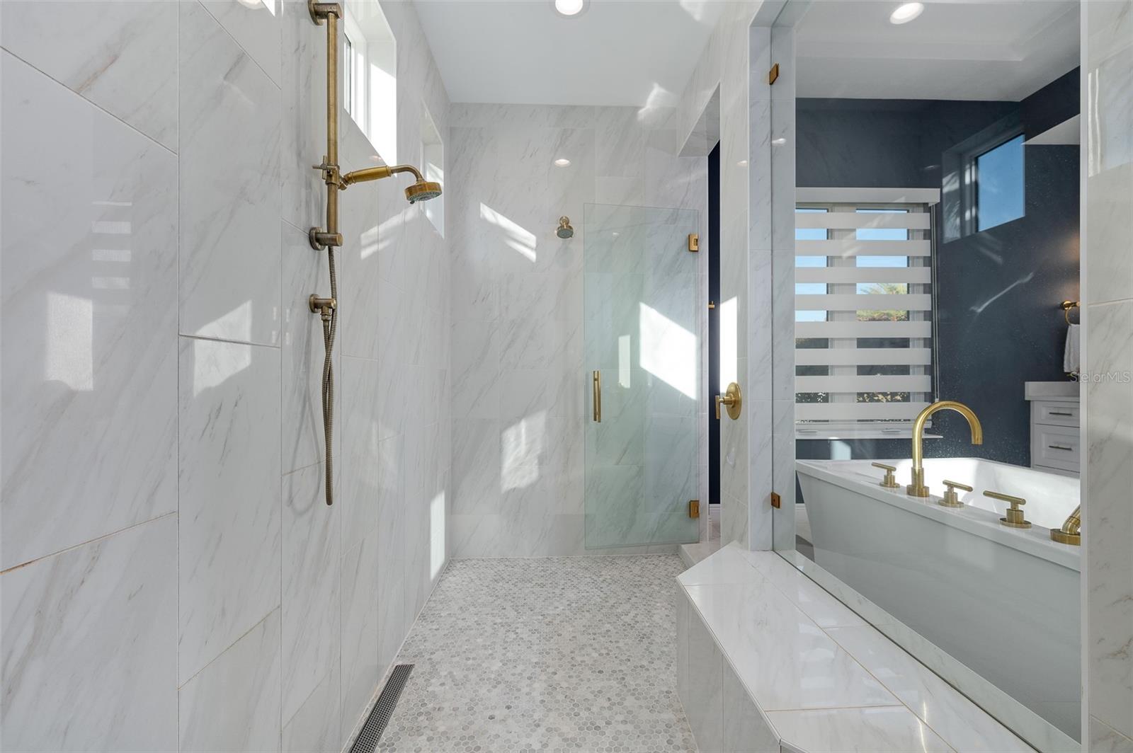 OAKMONT - Residential