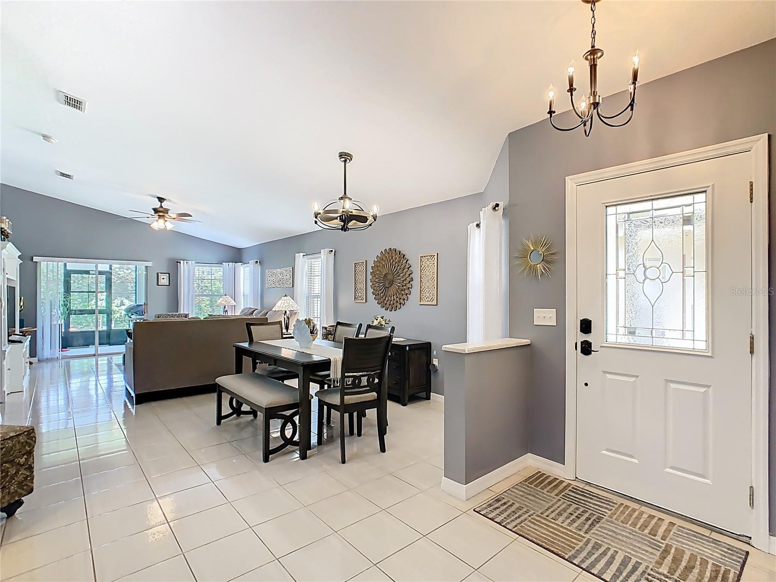 112 GRAND CANAL DR