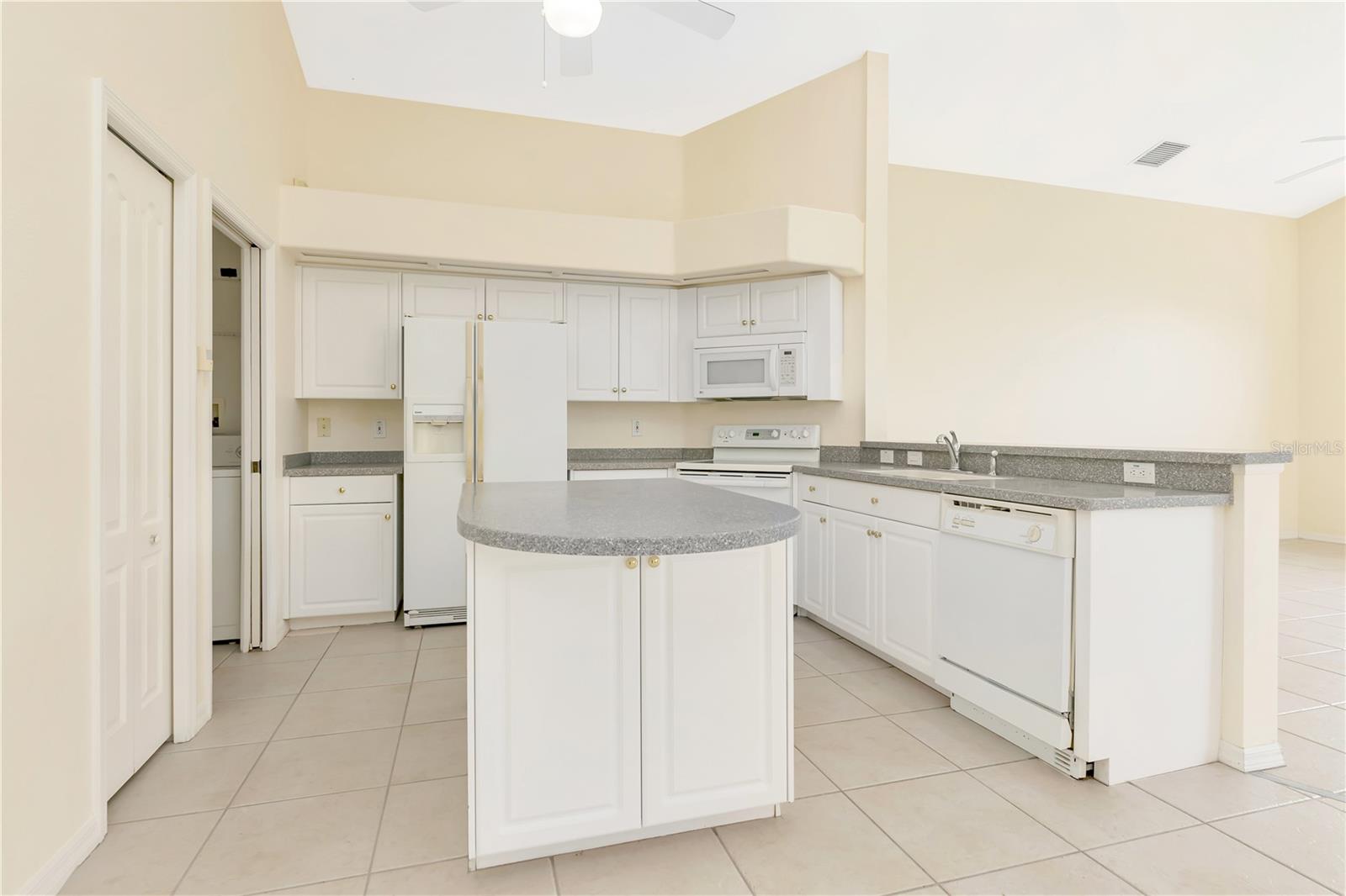 WHITCOMB PLACE - Residential