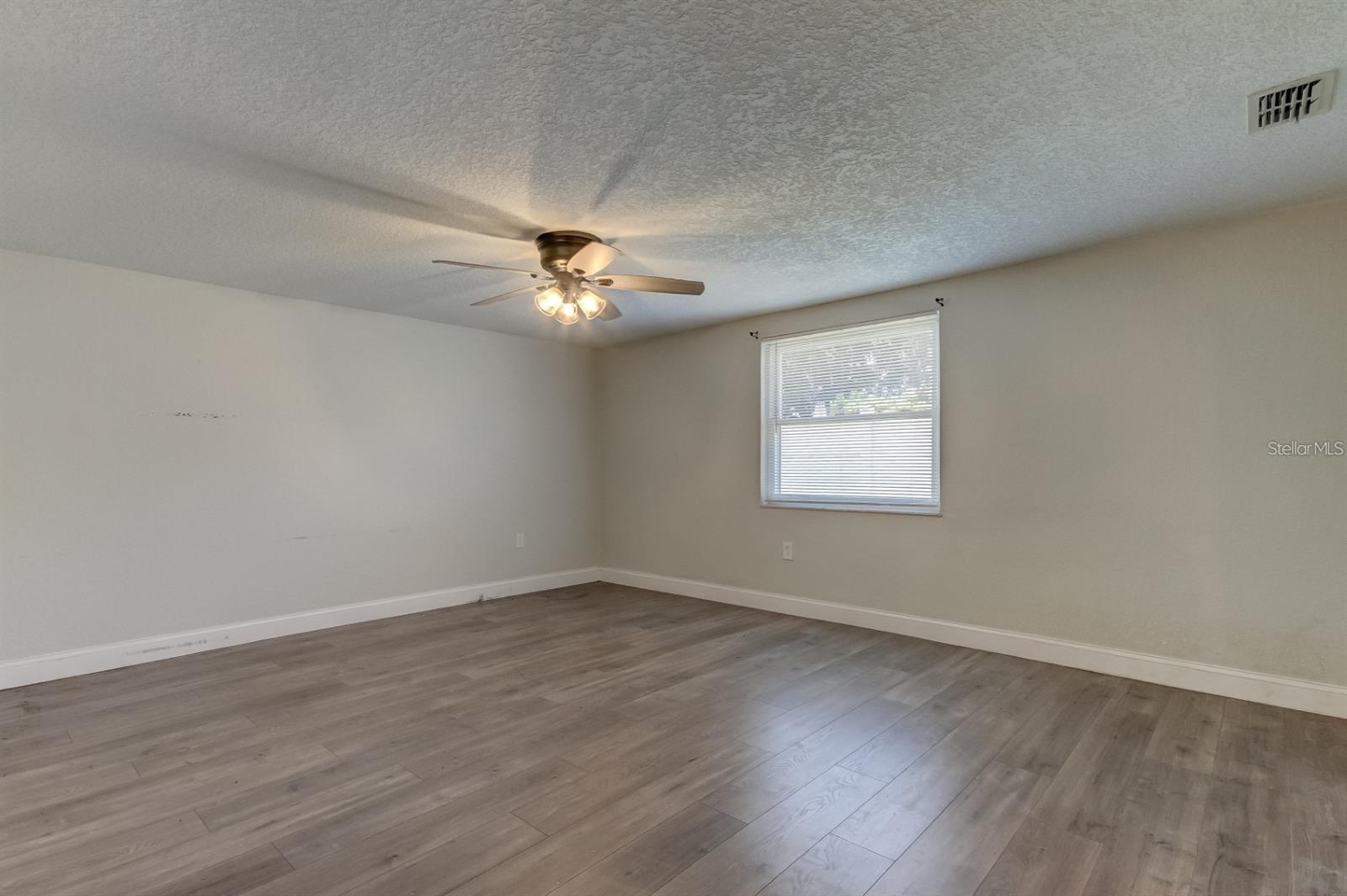 EMBASSY HILLS - Residential