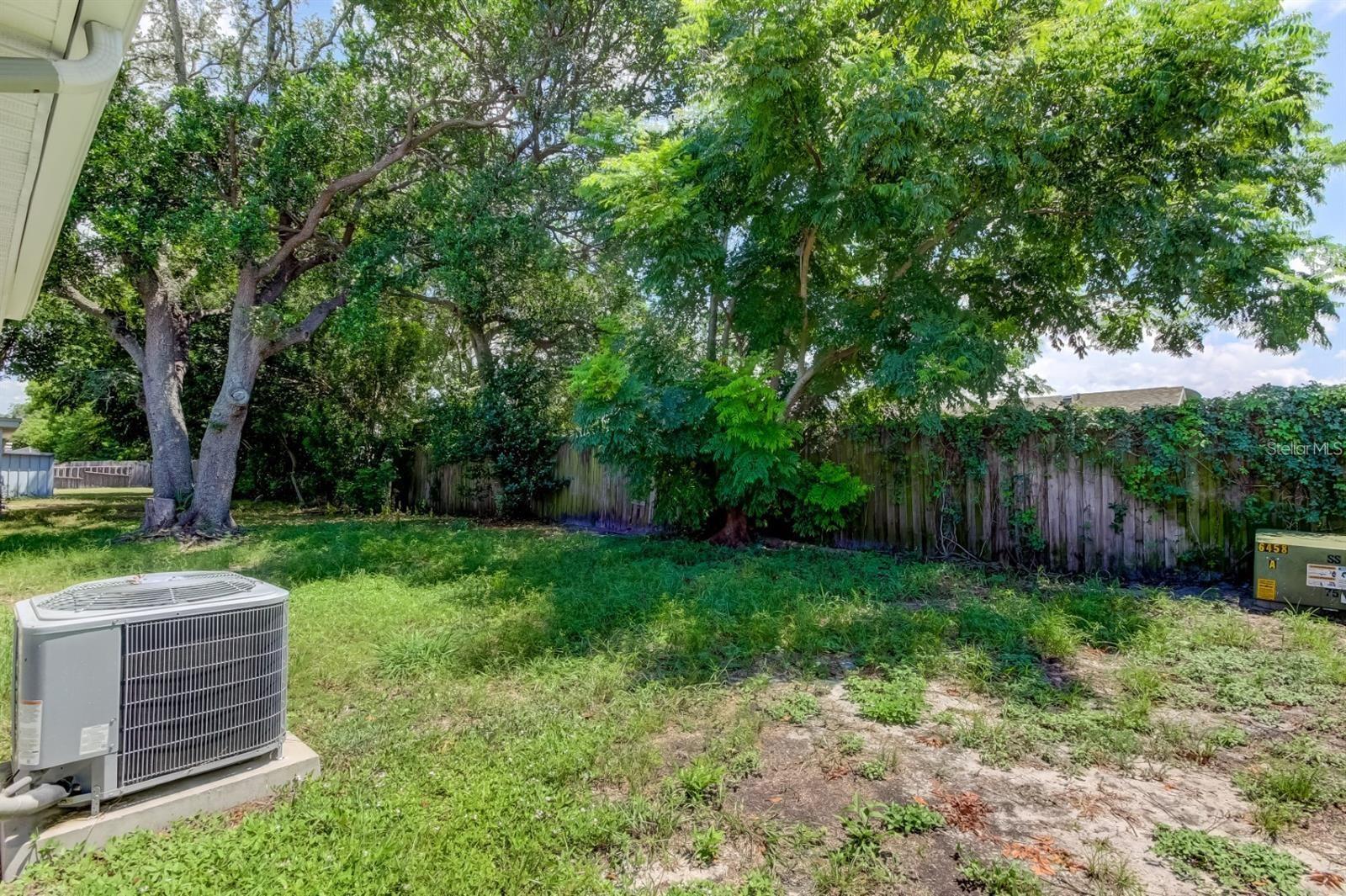 EMBASSY HILLS - Residential