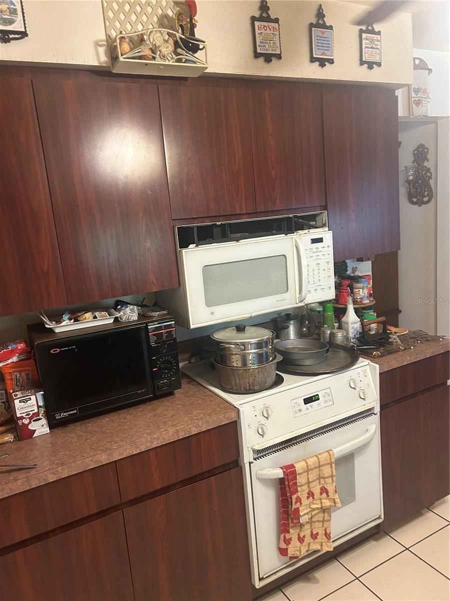 EASTBROOK SUB UNIT 14 - Residential