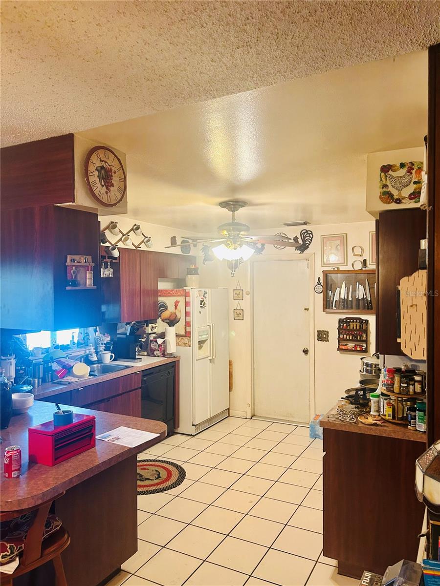 EASTBROOK SUB UNIT 14 - Residential