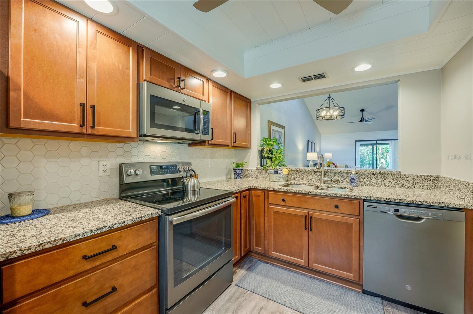 CHARTER OAKS TWNHMS - Residential