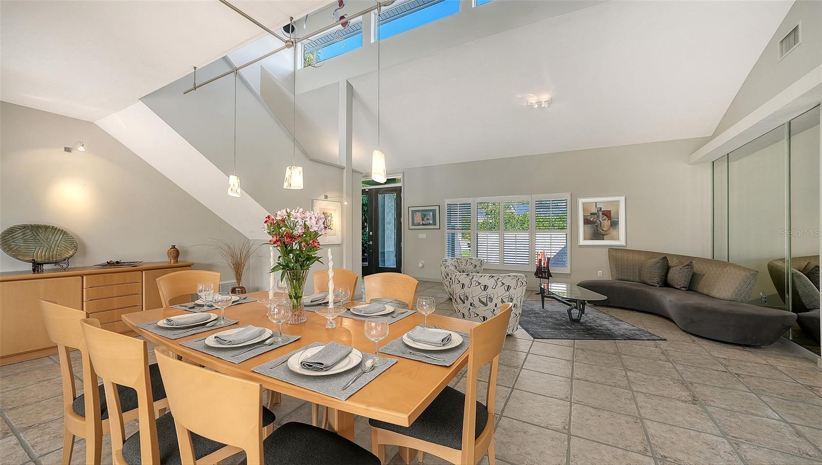 CORAL COVE - Residential