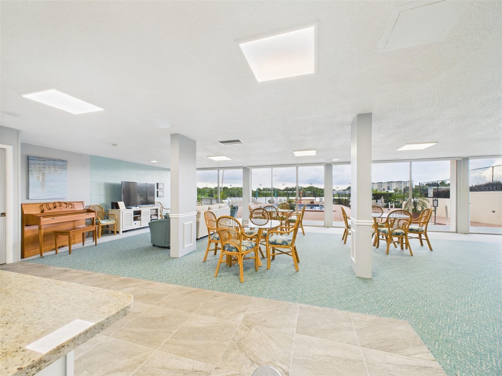 SPRING LAKE TOWERS - Residential