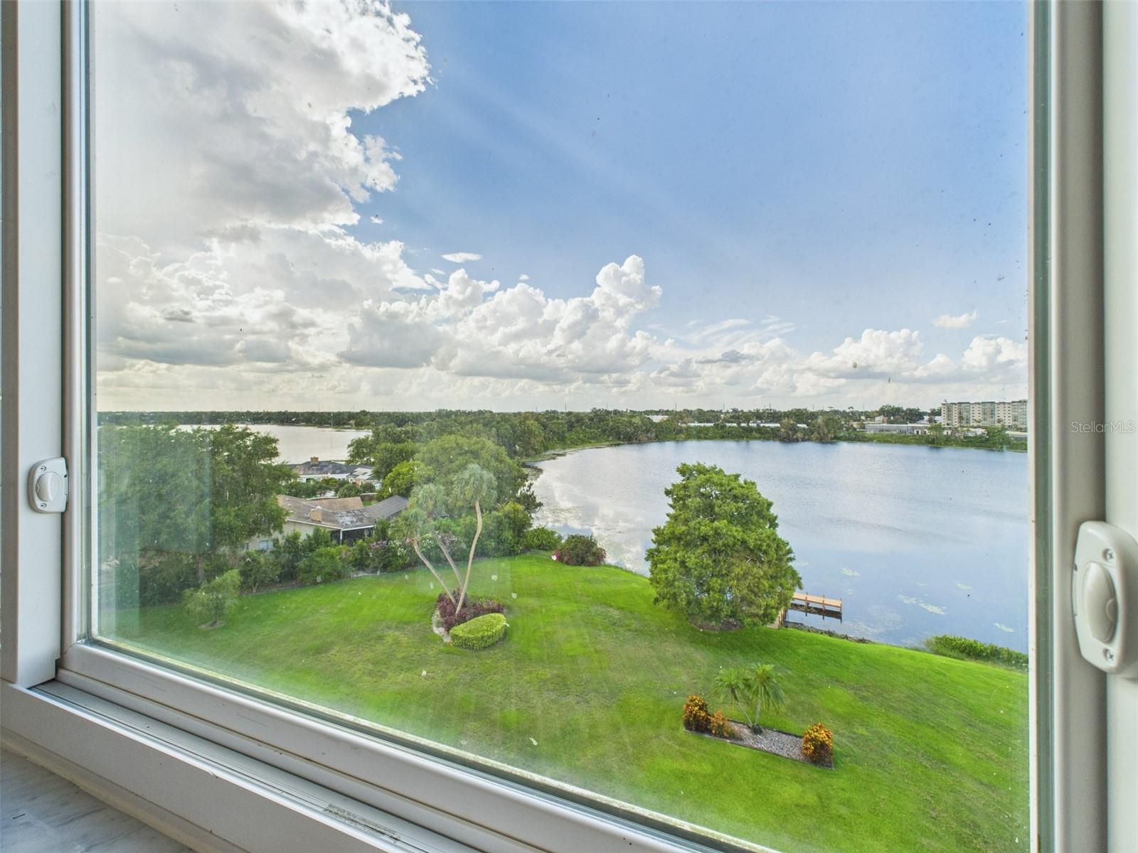 SPRING LAKE TOWERS - Residential