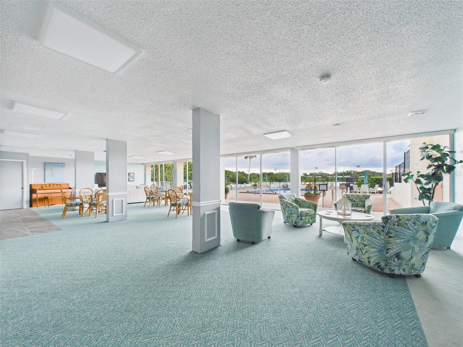SPRING LAKE TOWERS - Residential