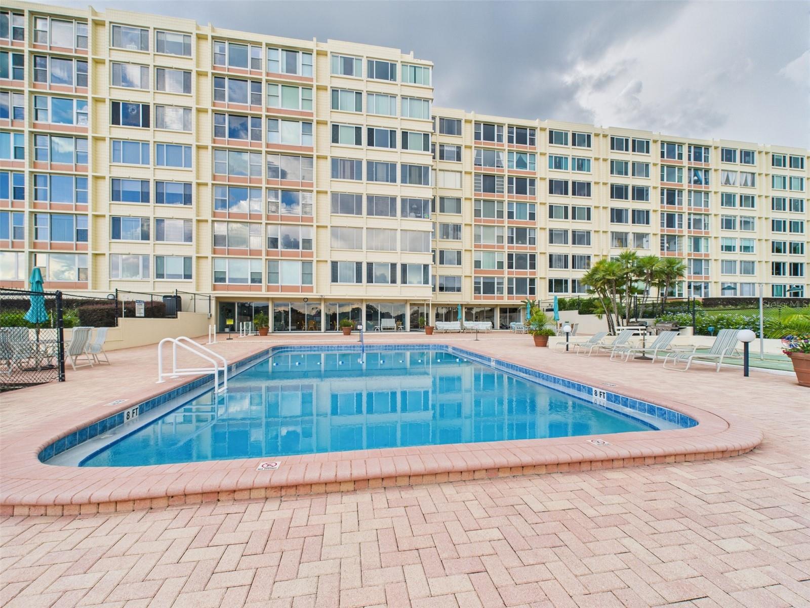 SPRING LAKE TOWERS - Residential