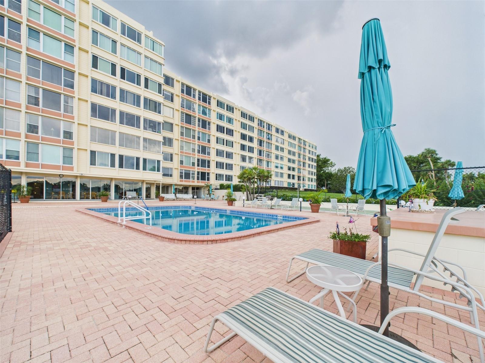 SPRING LAKE TOWERS - Residential