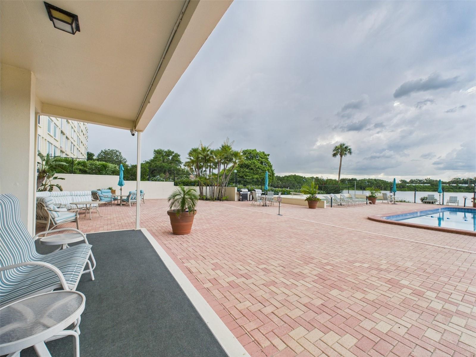 SPRING LAKE TOWERS - Residential
