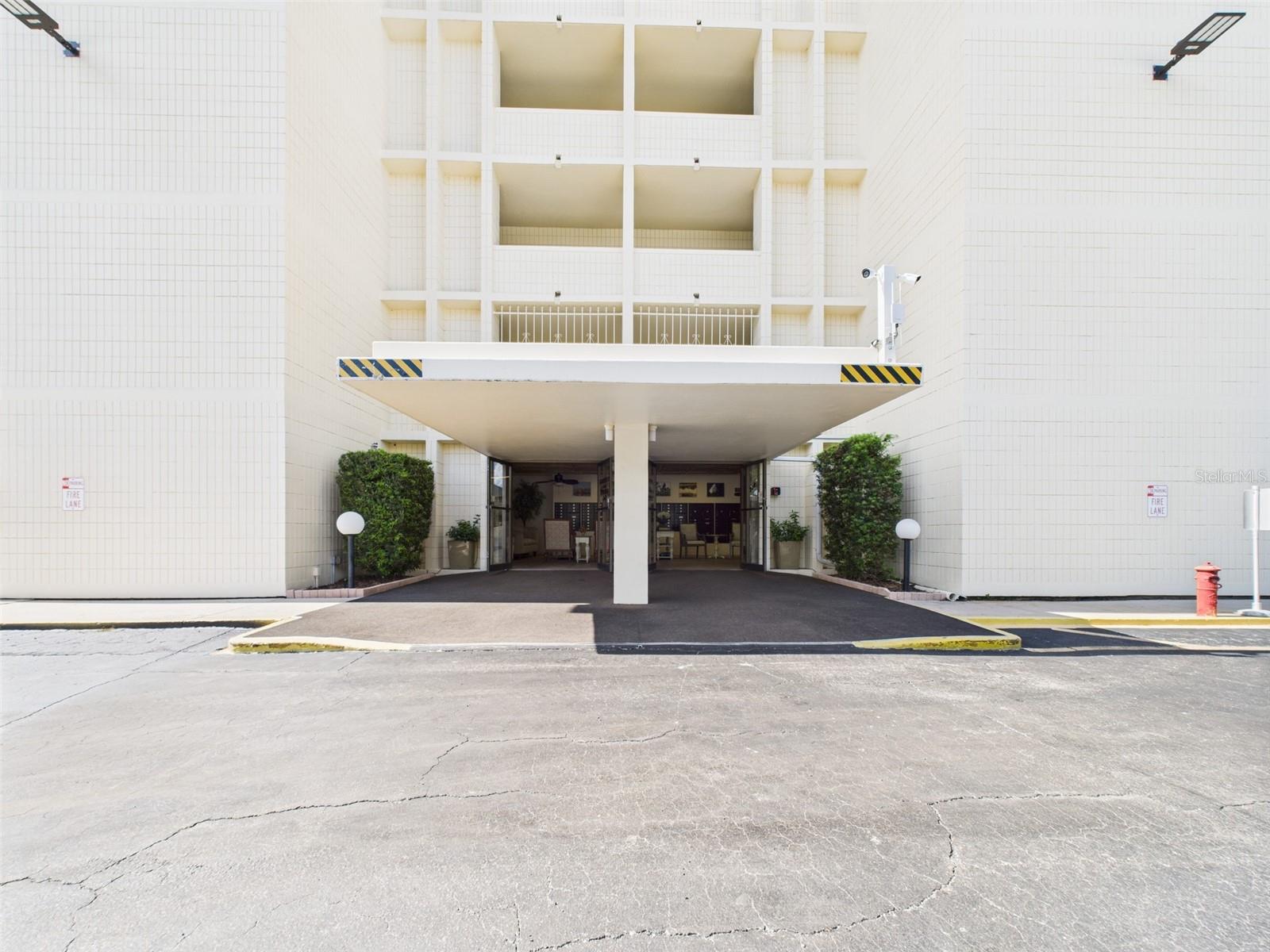 SPRING LAKE TOWERS - Residential