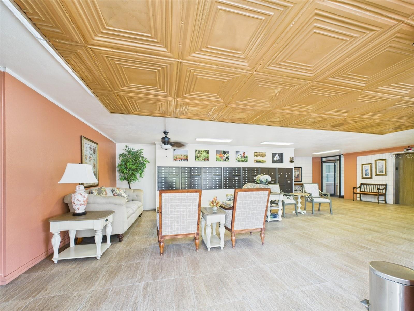 SPRING LAKE TOWERS - Residential
