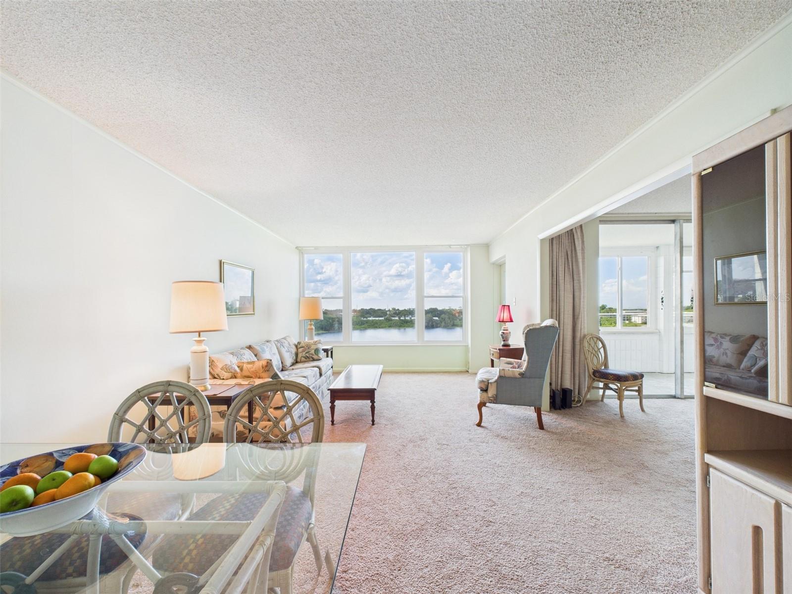 SPRING LAKE TOWERS - Residential