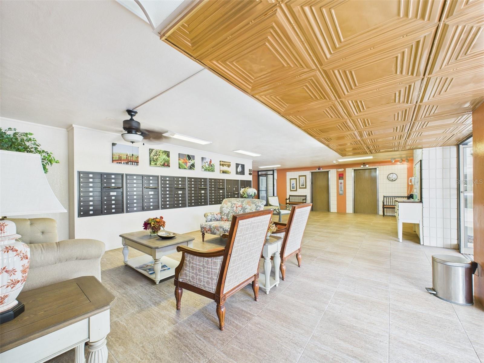 SPRING LAKE TOWERS - Residential