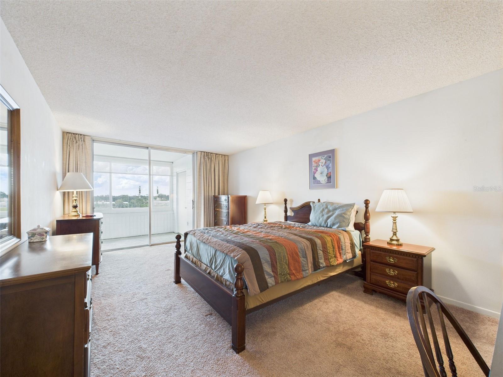 SPRING LAKE TOWERS - Residential