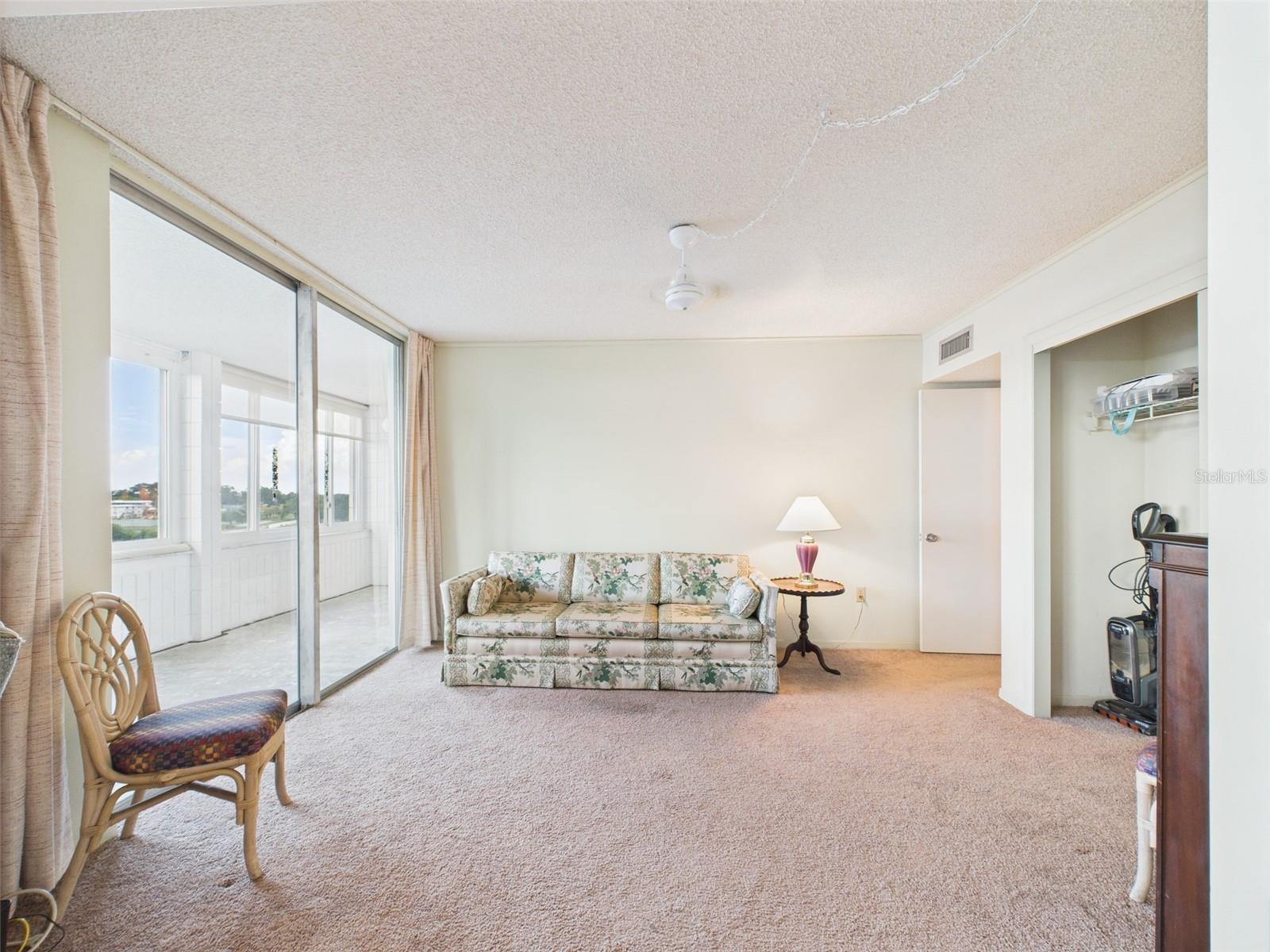 SPRING LAKE TOWERS - Residential