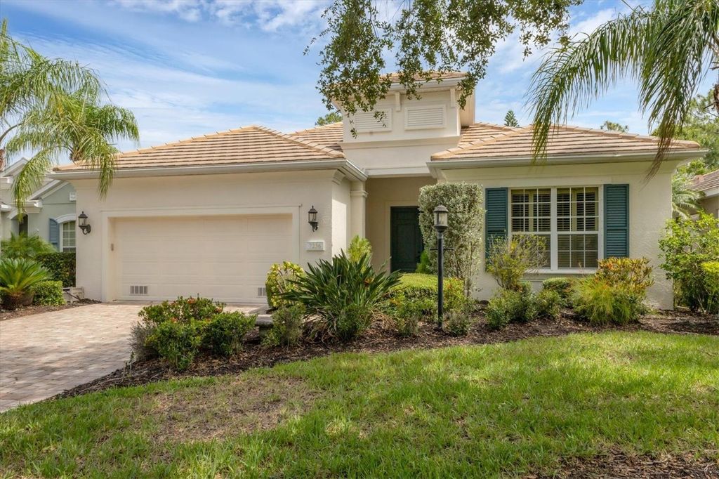 Photo of 7236 Lismore Court, Lakewood Ranch, FL 34202 (MLS # A4655190)