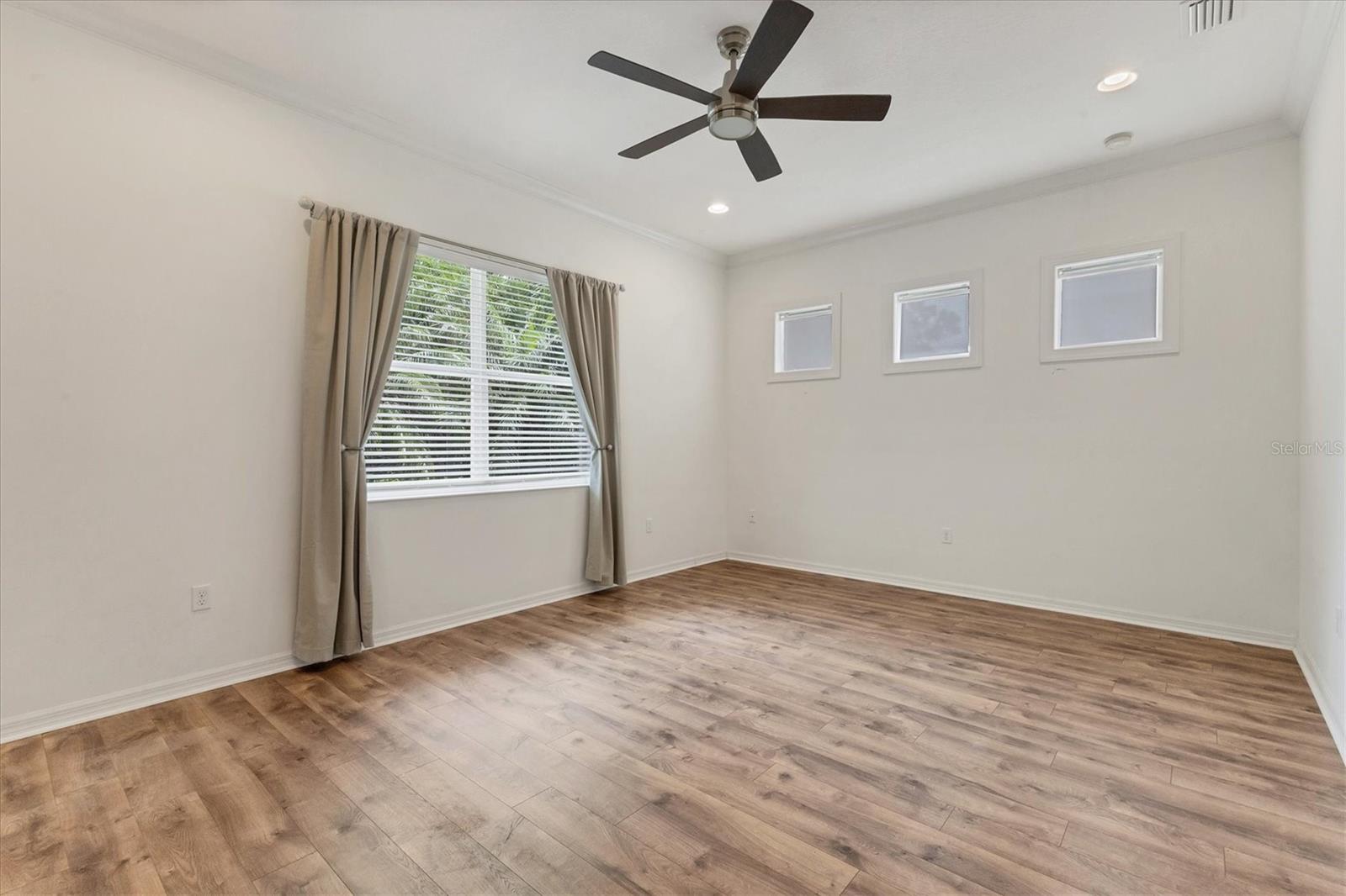 LAKEWOOD RANCH COUNTRY CLUB VILLAGE EE 3A-3C - Residential Lease