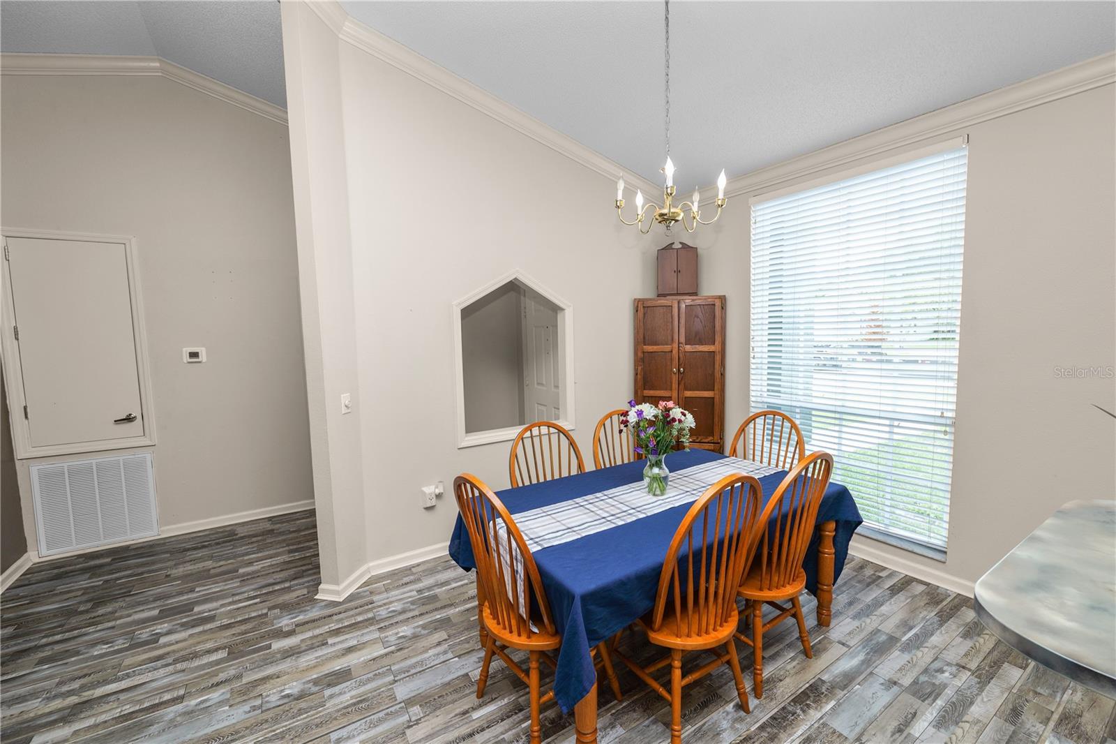 LINDALE ESTATES - Residential